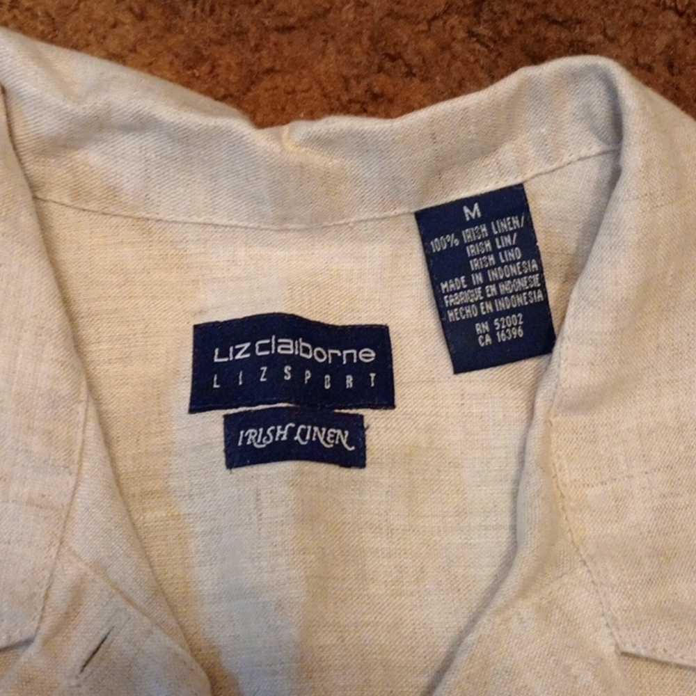 Liz Claiborne Cream Casual Button Down Shirt - Picture 5 of 8